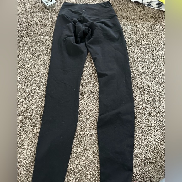 Lululemon Wunder Under Pant Size 6 - MESH - Picture 2 of 2